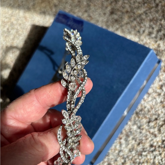 Bel Aire Bridal jeweled headband - Picture 8 of 12